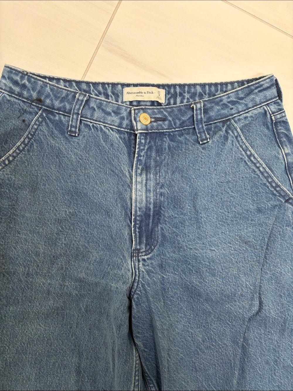 Abercrombie & Fitch Mid-rise Curve Love Wide-Leg Denim Jeans - Picture 2 of 8
